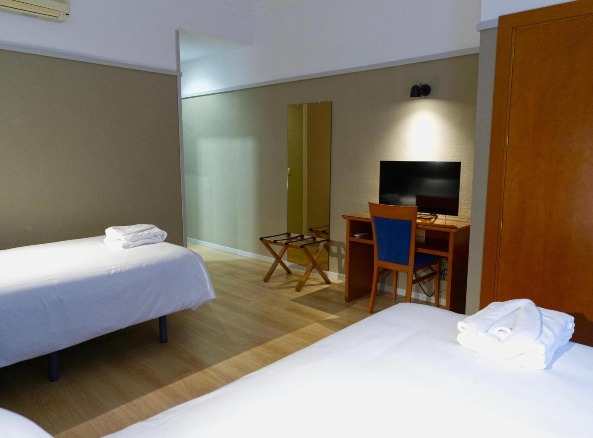 Hotel Ciudad Del Sol Écija Kültér fotó